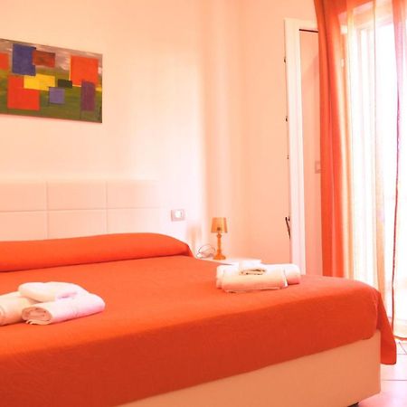 Bed & Breakfast Domus Pepe Scalea Exterior foto